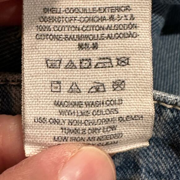 Free People Distressed Womens 28 Shorts with Eyelet Fabric Trim and Green Trim - Picture 7 of 9